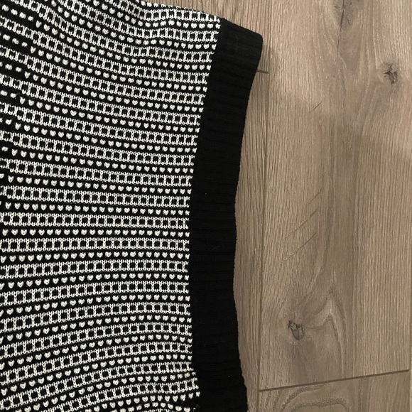 Candie's Women's Knit black and white skirt Size M - Picture 3 of 5